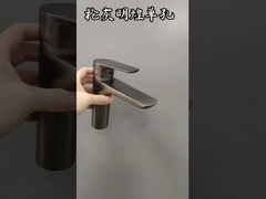 PVC Bibcock Zynkowe Giełdowanie Gniazdki z kranów łazienkowych Jasny kolor srebrny