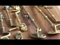 zatrzask zamka drzwi