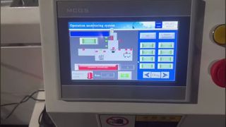 W pełni automatyczna maszyna do produkcji i cięcia worków, maszyna do produkcji worków na śmieci z nawlekaniem liny, prasa na gorąco