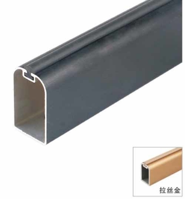 Zaawansowana klasy Szafka rurkowa Ubrania Wieszające słupki Aluminiowe stopu łazienkowego Szafka chromowa